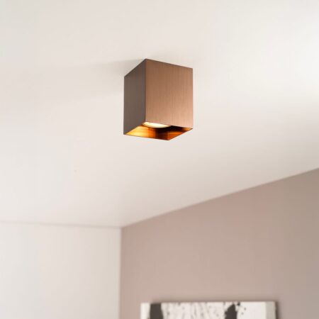 Astra bronzo by LUSENZ - Kubusvormige opbouwspot met geborsteld bronzen design met enkele lichtbron | LUSENZ