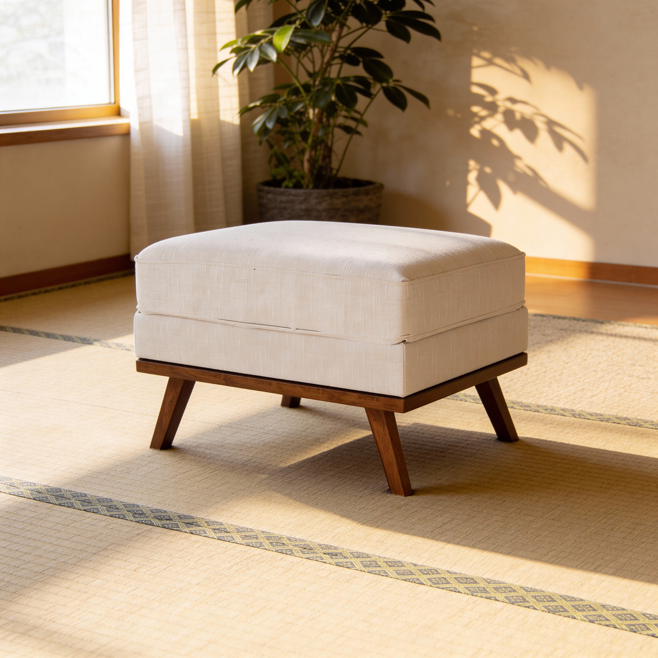 BASE Hocker Kirstan Melva stof - Beige | BASE