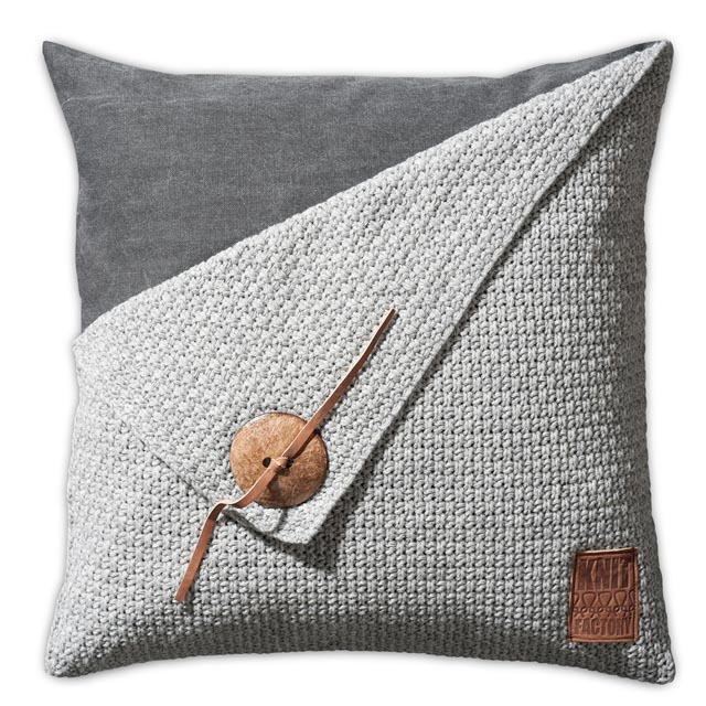 Barley kussen gerstekorrel 50x50 lichtgrijs | Knit Factory