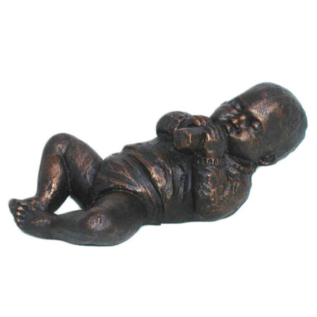 Beeld Baby ligt op rug met flesje | Tenax