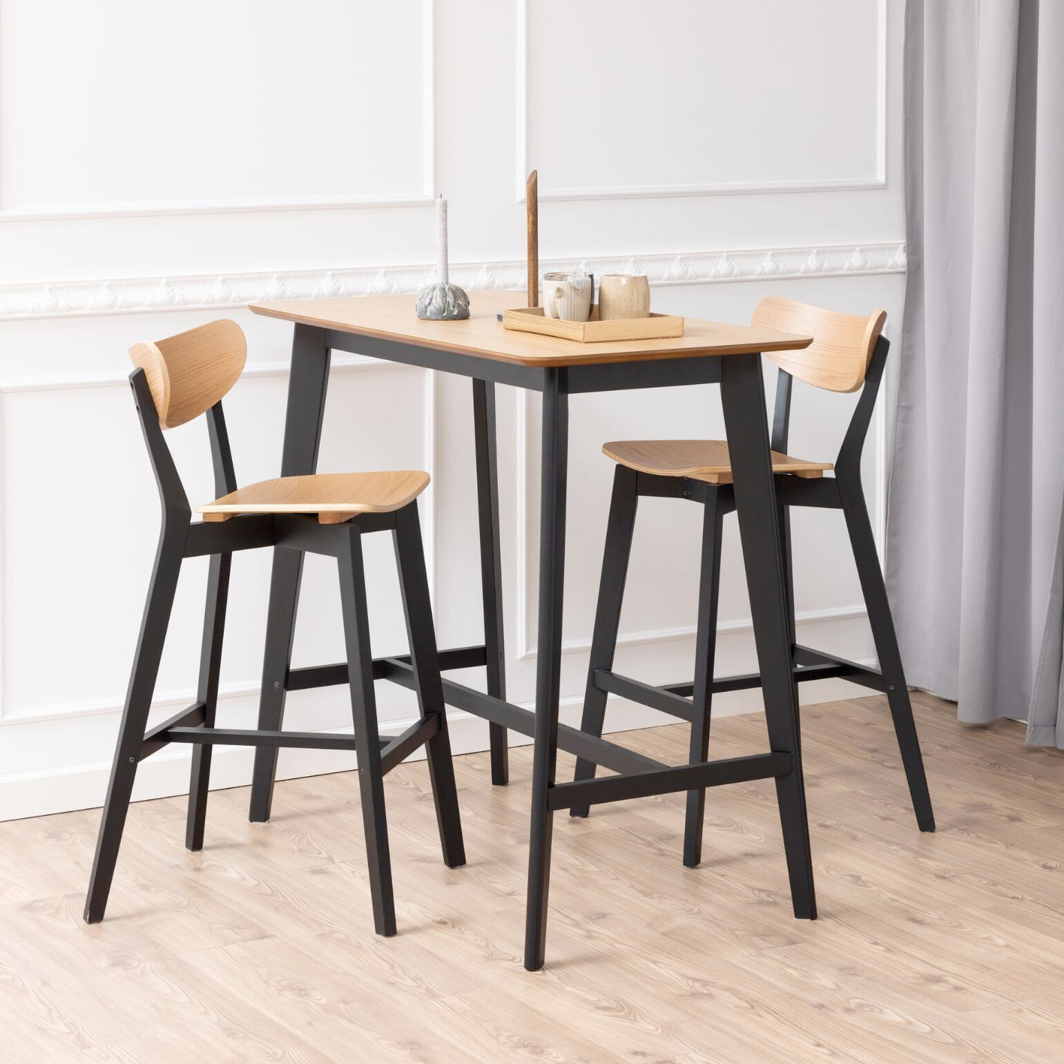 Bendt Bartafel Torkil Eiken met zwart onderstel