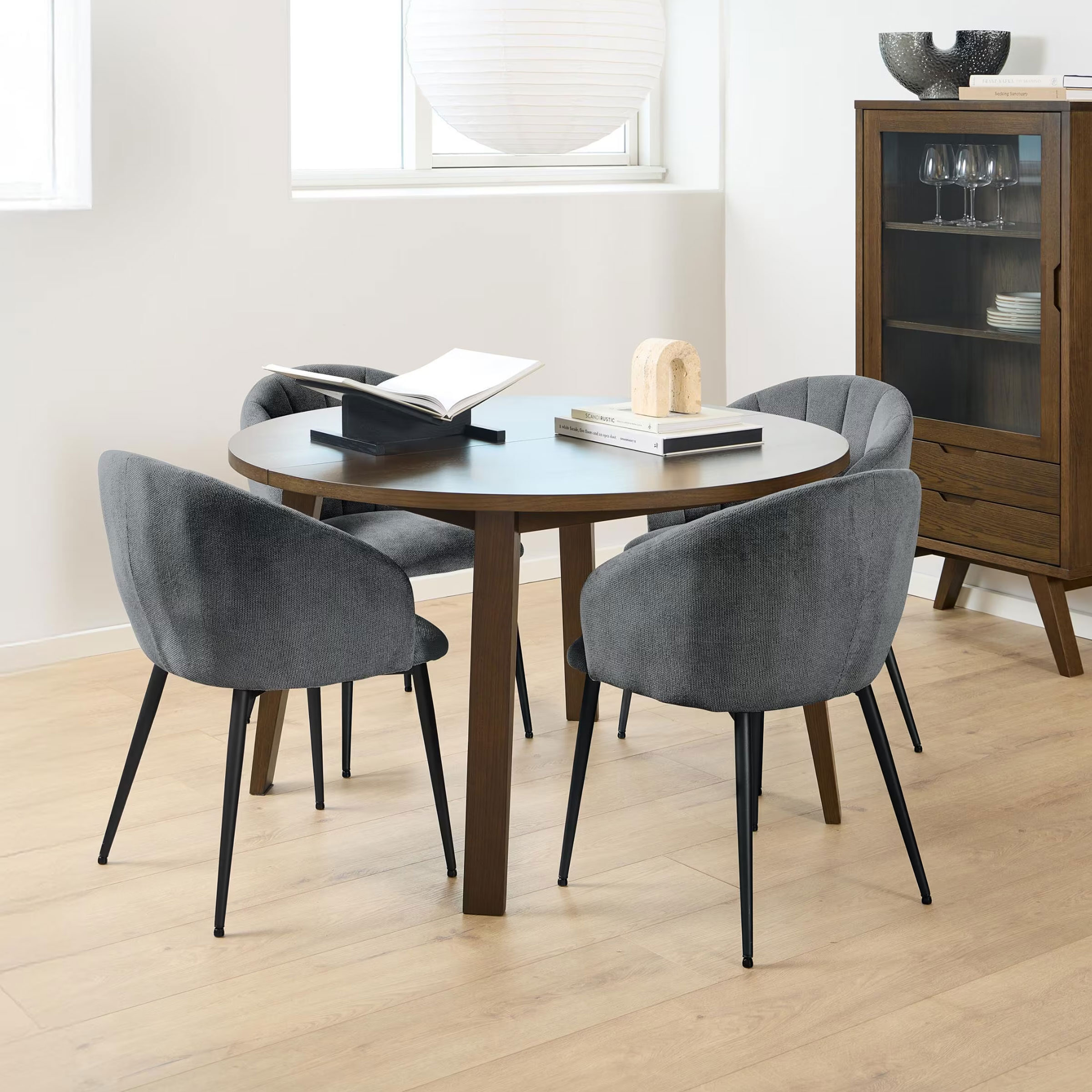 Bendt Ronde Eettafel Mads Eiken