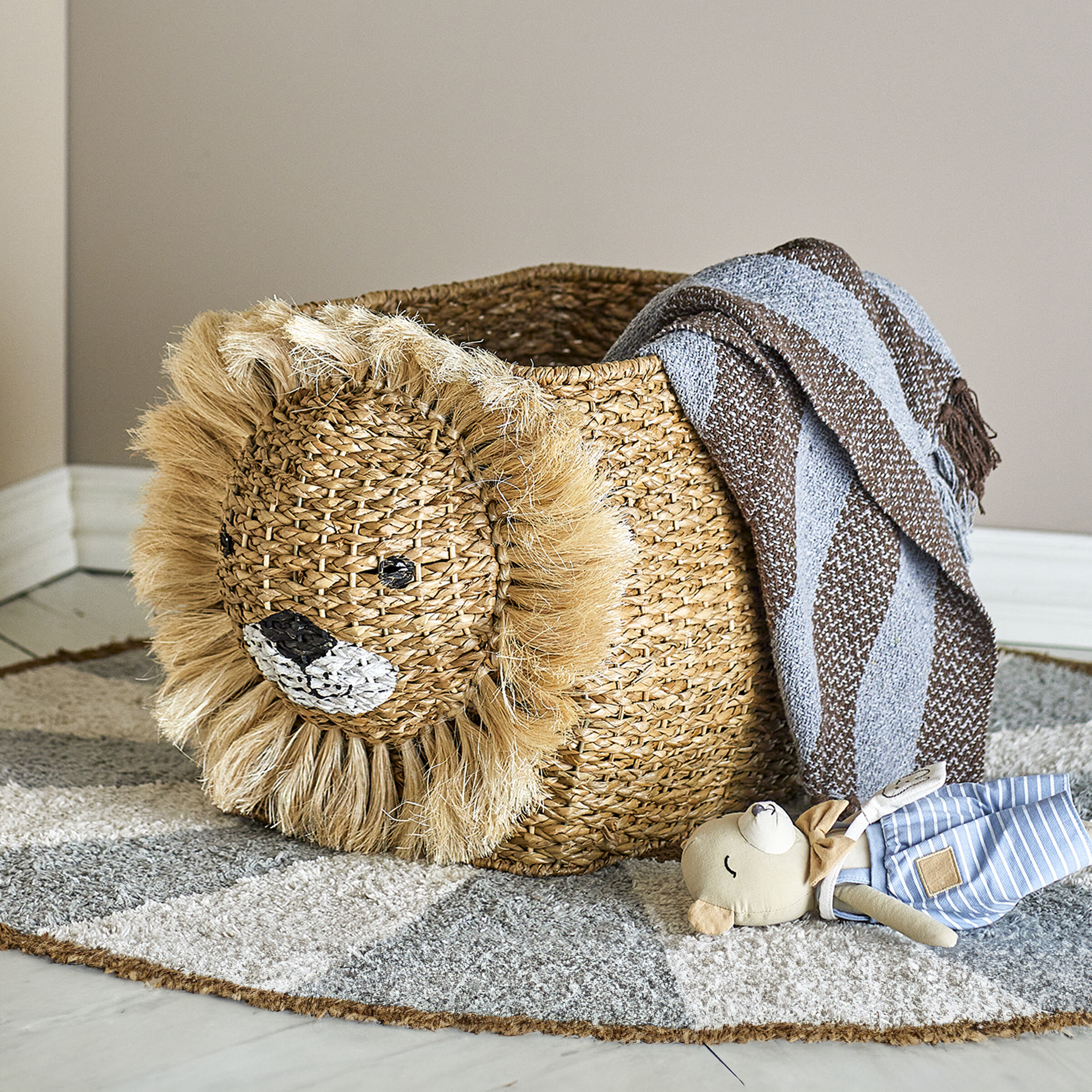Bloomingville MINI Mand Harrison Leeuw