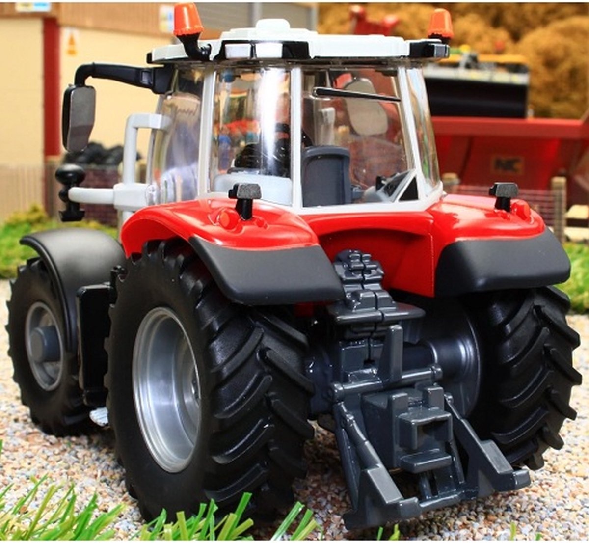 Britains Massey Ferguson 6S.180 1:32 | Britains