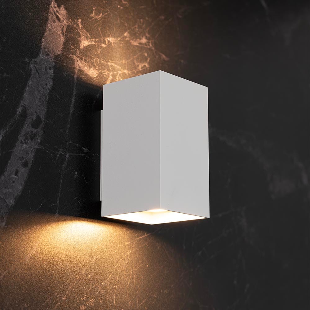 Cometa bianco by LUSENZ - Up and downlight - Rechthoekige wandlamp met mat witte coating | LUSENZ