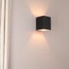Cometa nero oro by LUSENZ - Up and downlight - Rechthoekige wandlamp met mat zwarte coating en gouden interieur | LUSENZ