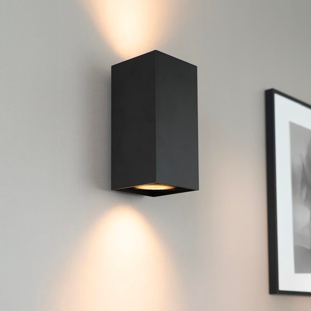 Cometa nova by LUSENZ - Up and downlight - Rechthoekige wandlamp met mat zwarte coating | LUSENZ