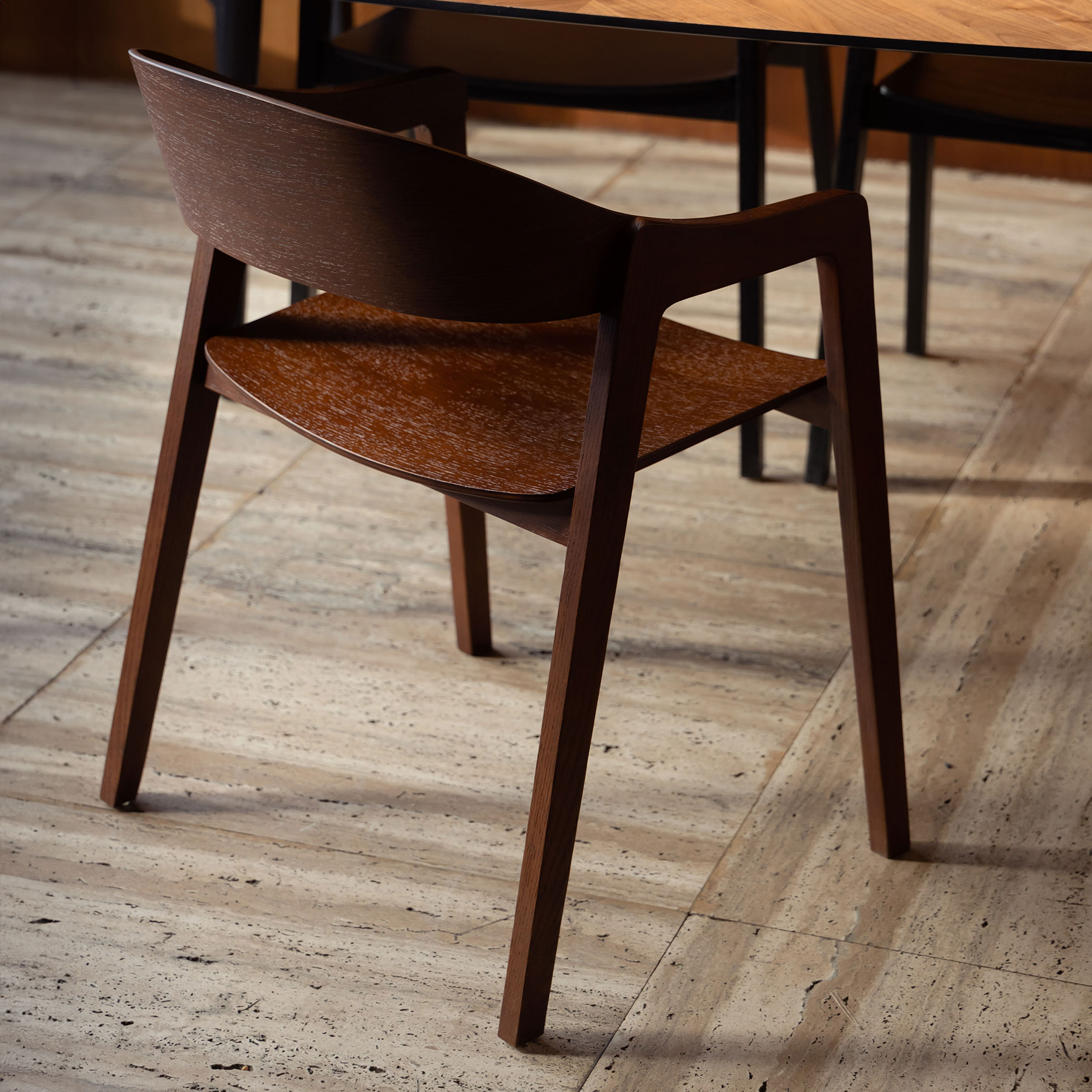 Dutchbone Eetkamerstoel Westlake Eikenhout - Walnoot | Dutchbone