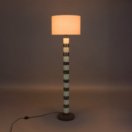 Dutchbone Vloerlamp Vertigo 143cm hoog - Groen | Dutchbone