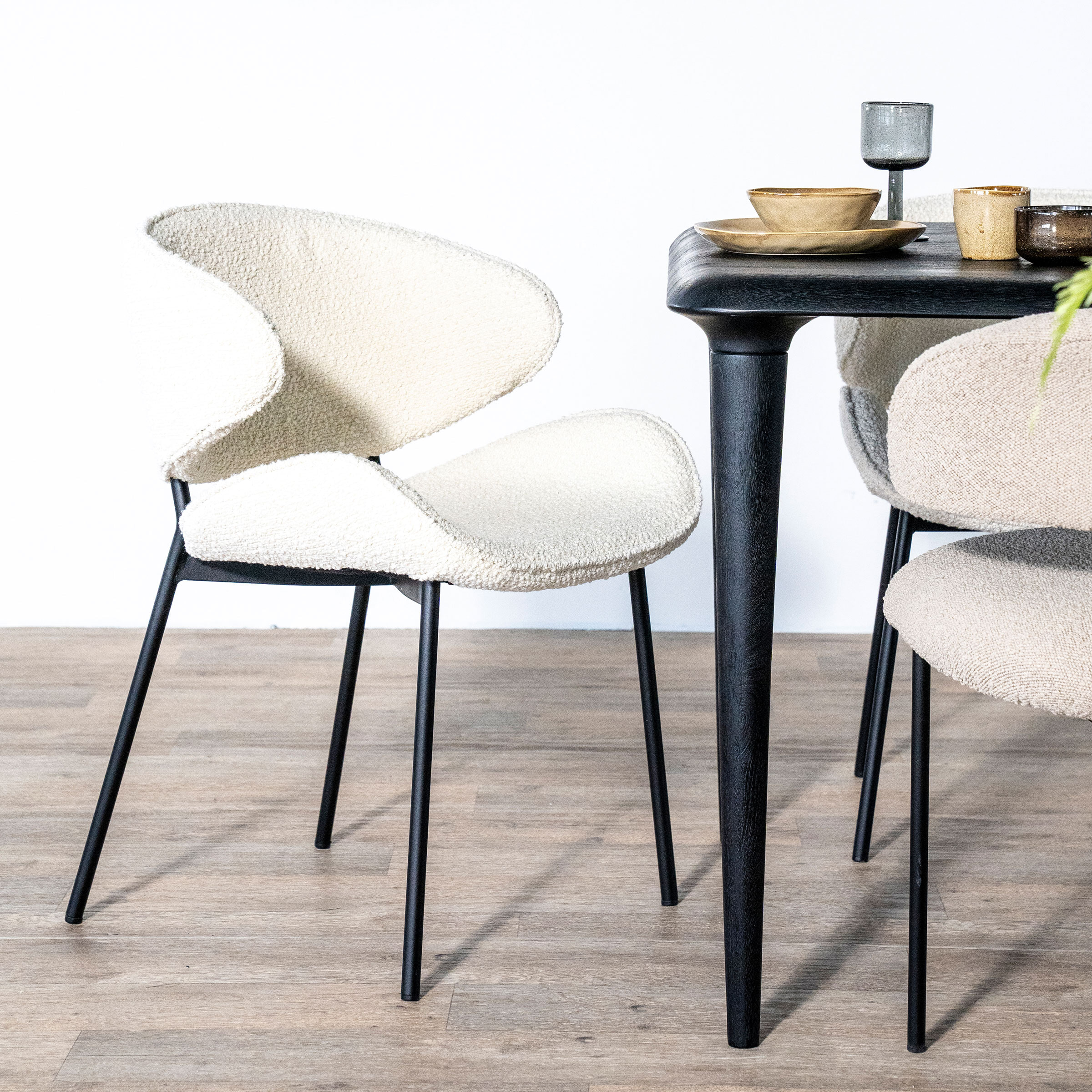 Eleonora Eetkamerstoel Tess Bouclé - Beige | Eleonora