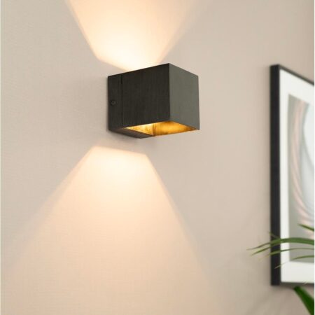 Fornax notte nera by LUSENZ - Kubusvormige up and down wandlamp met een geborstelde zwarte coating | LUSENZ