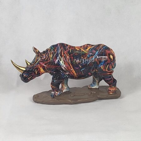 Gekleurd harsbeeldje van een neushoorn | Gave Specials