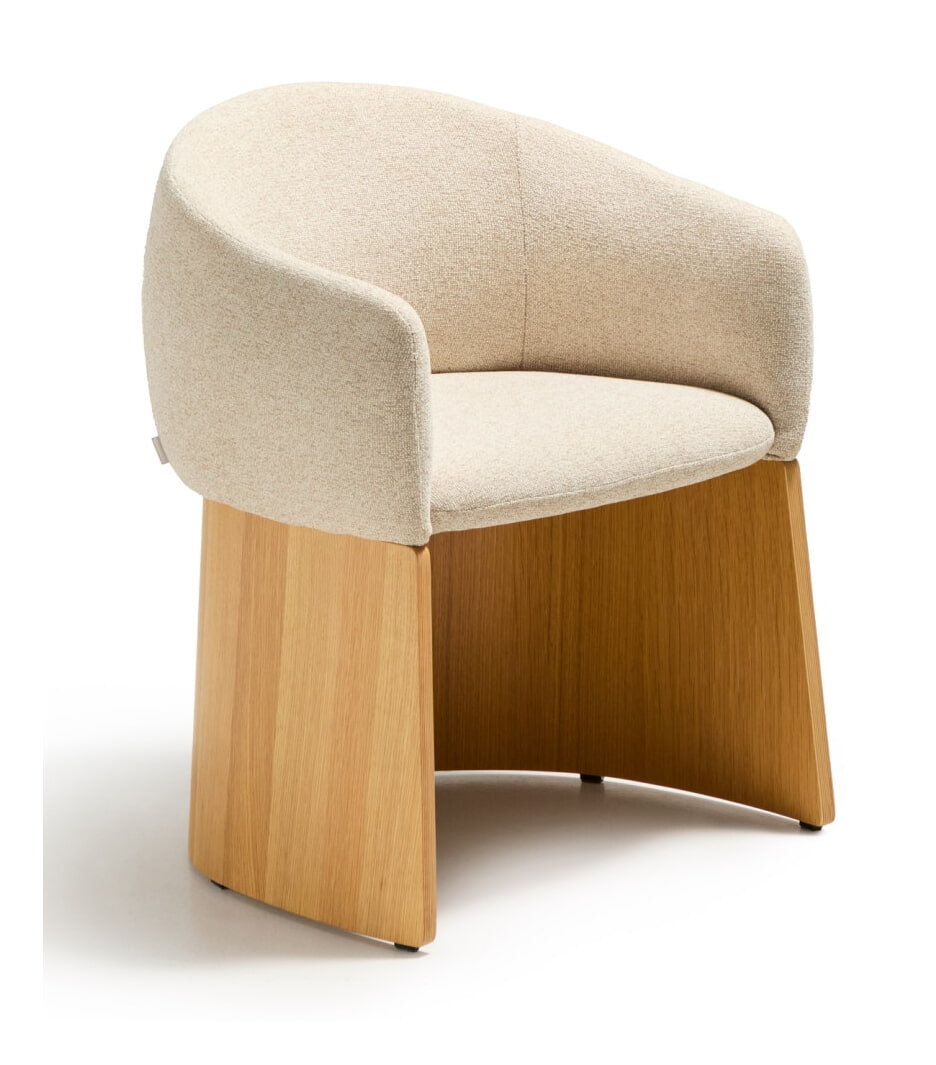Kave Home Eetkamerstoel Bosca Chenille en eiken - Beige | Kave Home