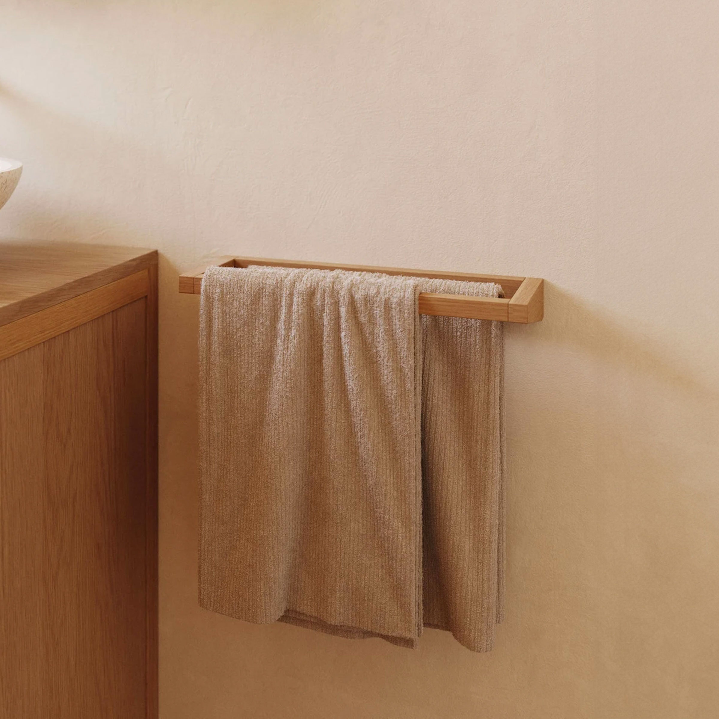 Kave Home Handdoekenrek Kenta Teakhout - Naturel | Kave Home