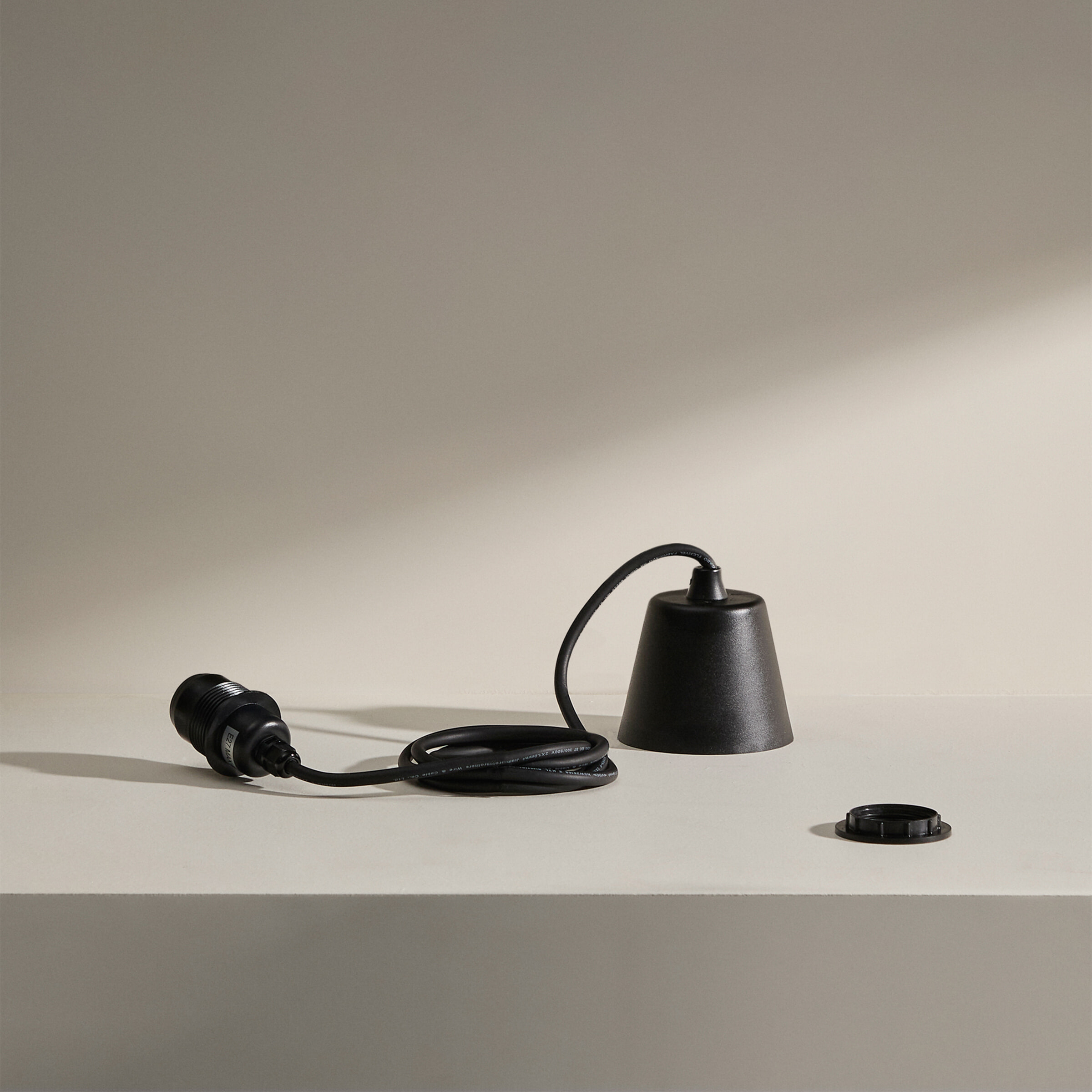 Kave Home Hanglampfitting Albir Voor buiten - Zwart | Kave Home