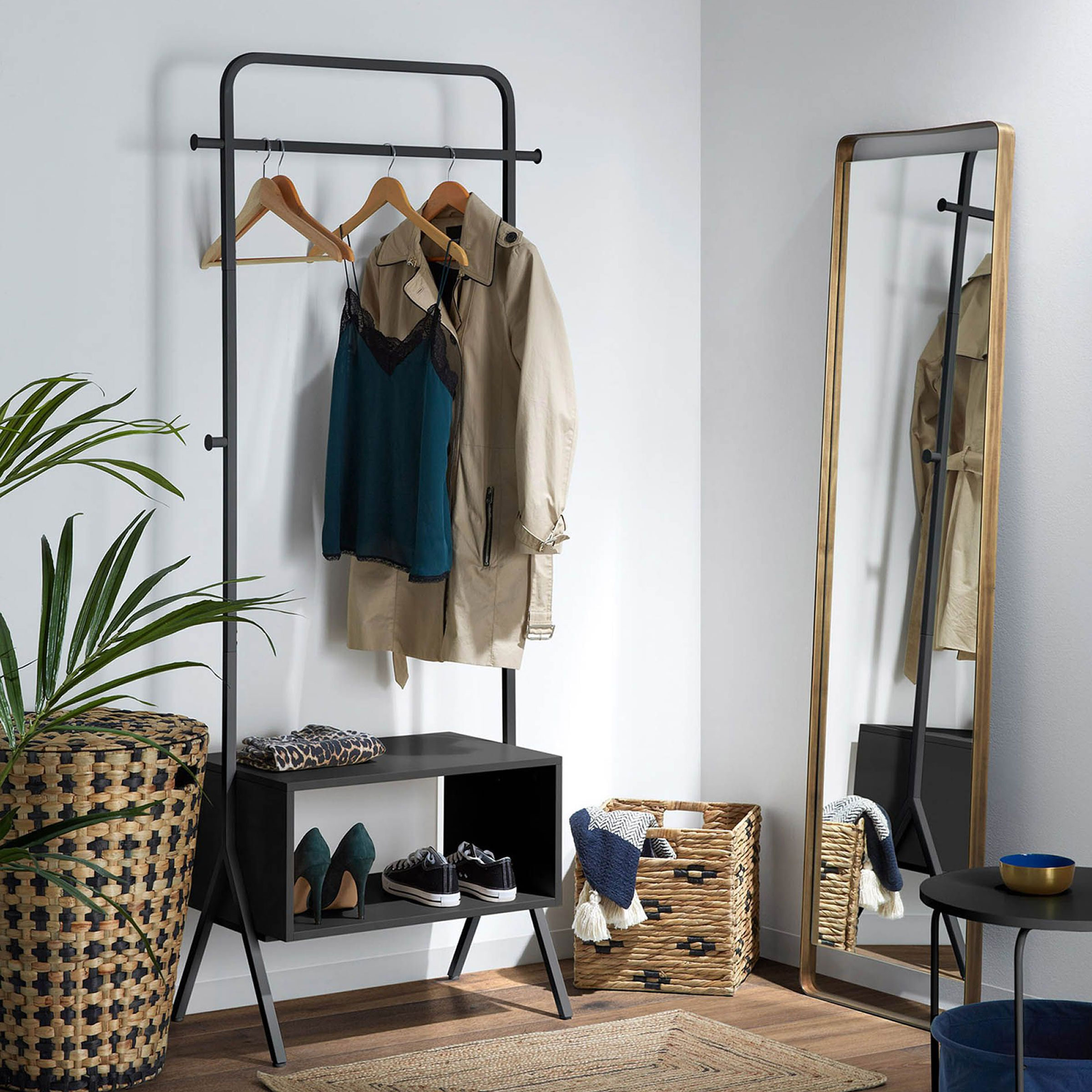 Kave Home Kledingrek Celise - Zwart | Kave Home