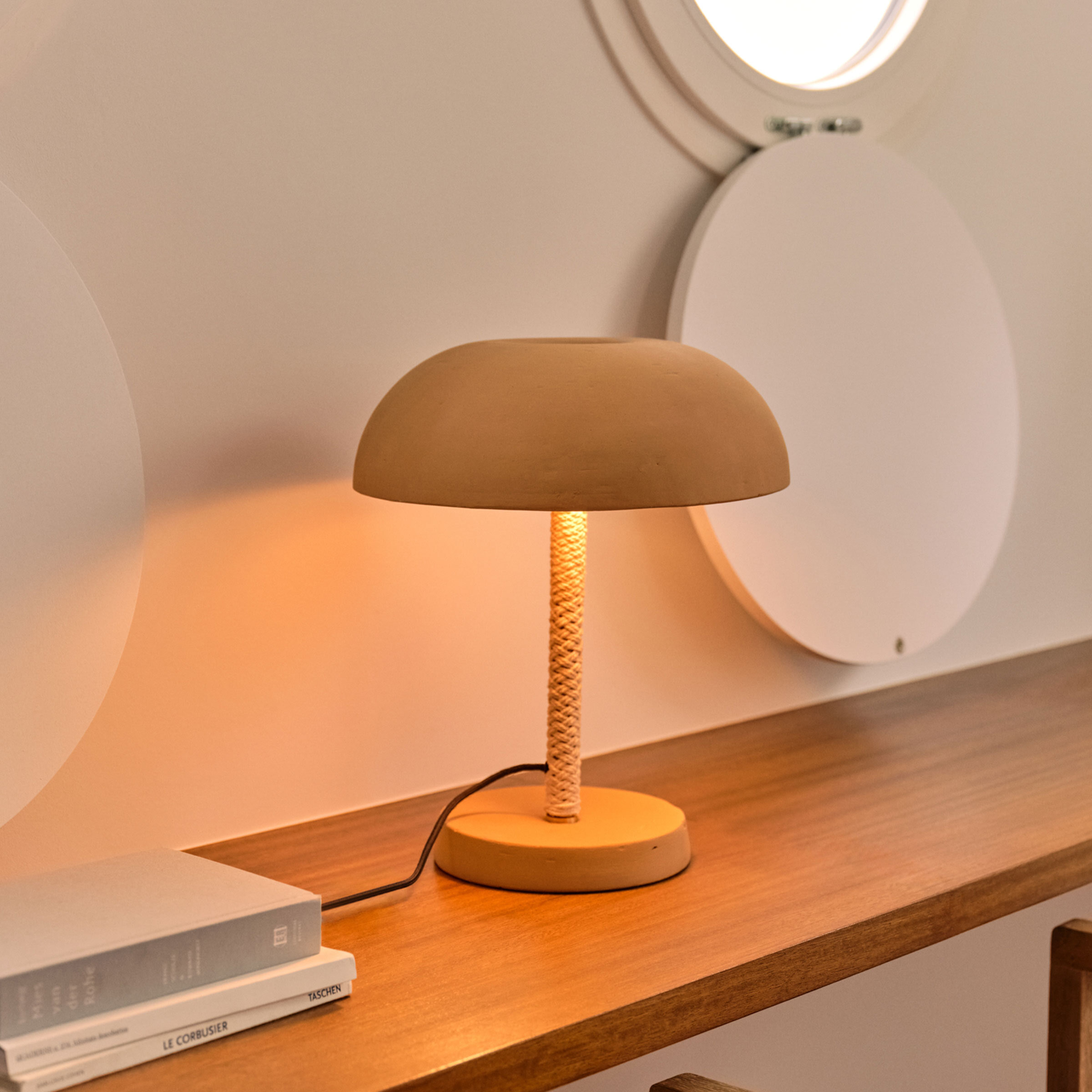 Kave Home Tafellamp Arinda Terracotta en touw - Bruin | Kave Home