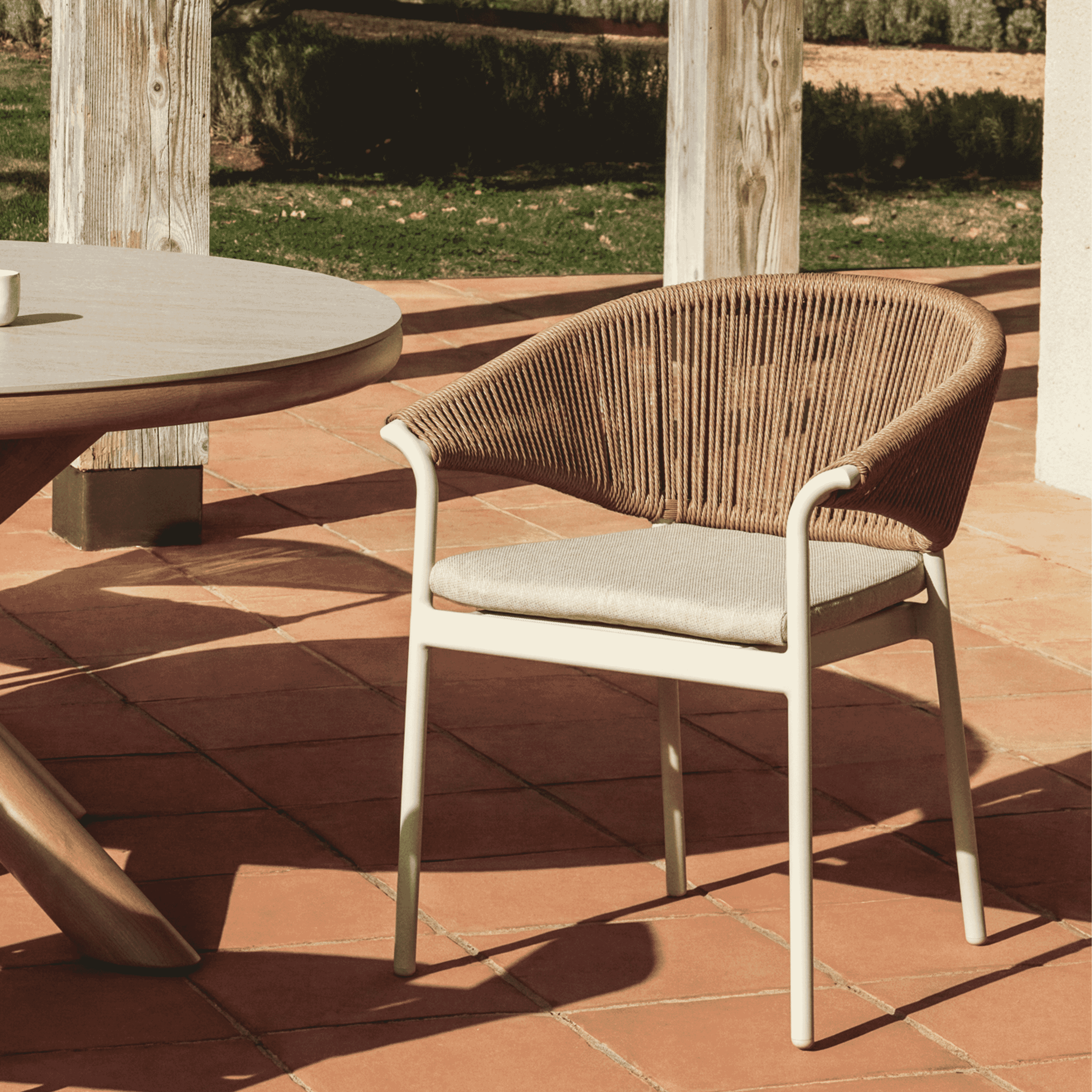 Kave Home Tuinstoel Zuara - Ecru/Bruin | Kave Home