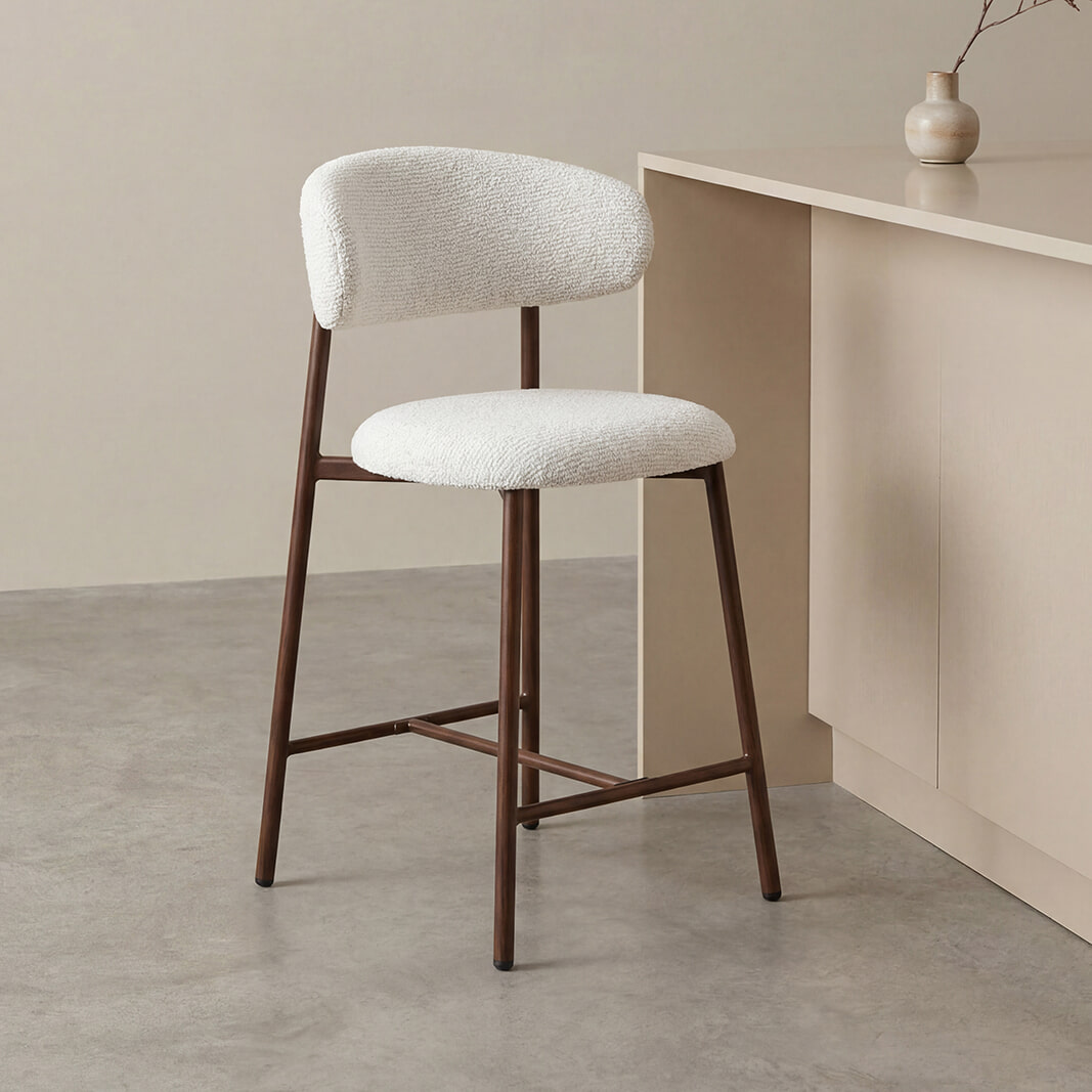 LABEL51 Barkruk Kaito Prestige-stof - Naturel/Walnoot (zithoogte 64cm) | LABEL51