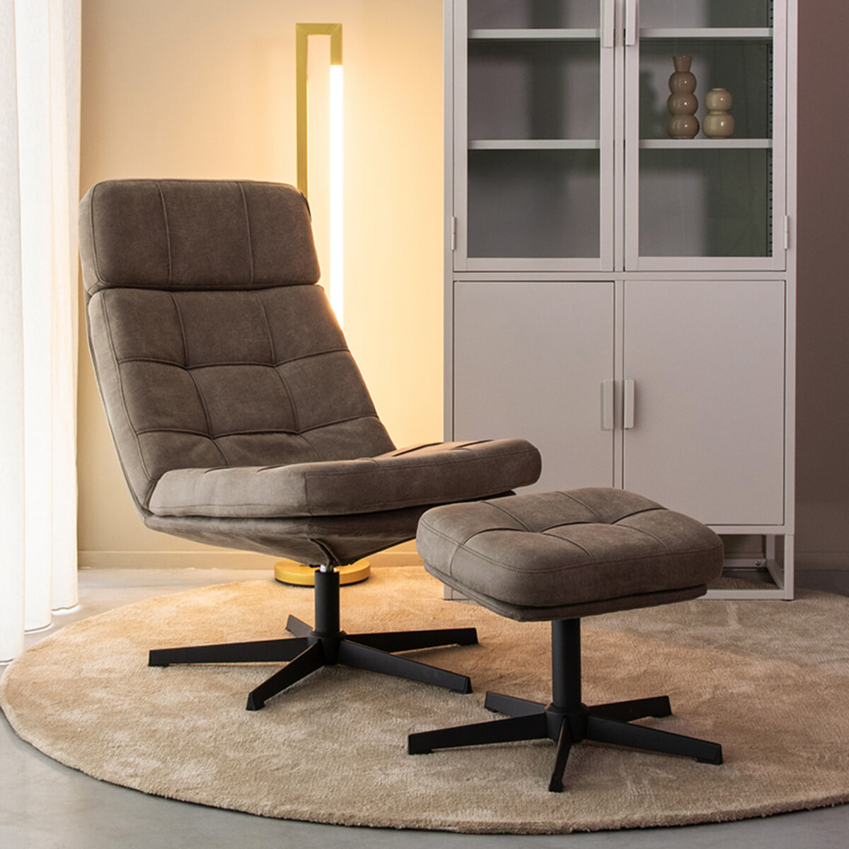 LABEL51 Draaifauteuil Alvar Met hocker