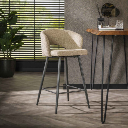 LifestyleFurn Barstoel Arnie Bouclé - Zand (zithoogte 69cm) | LifestyleFurn