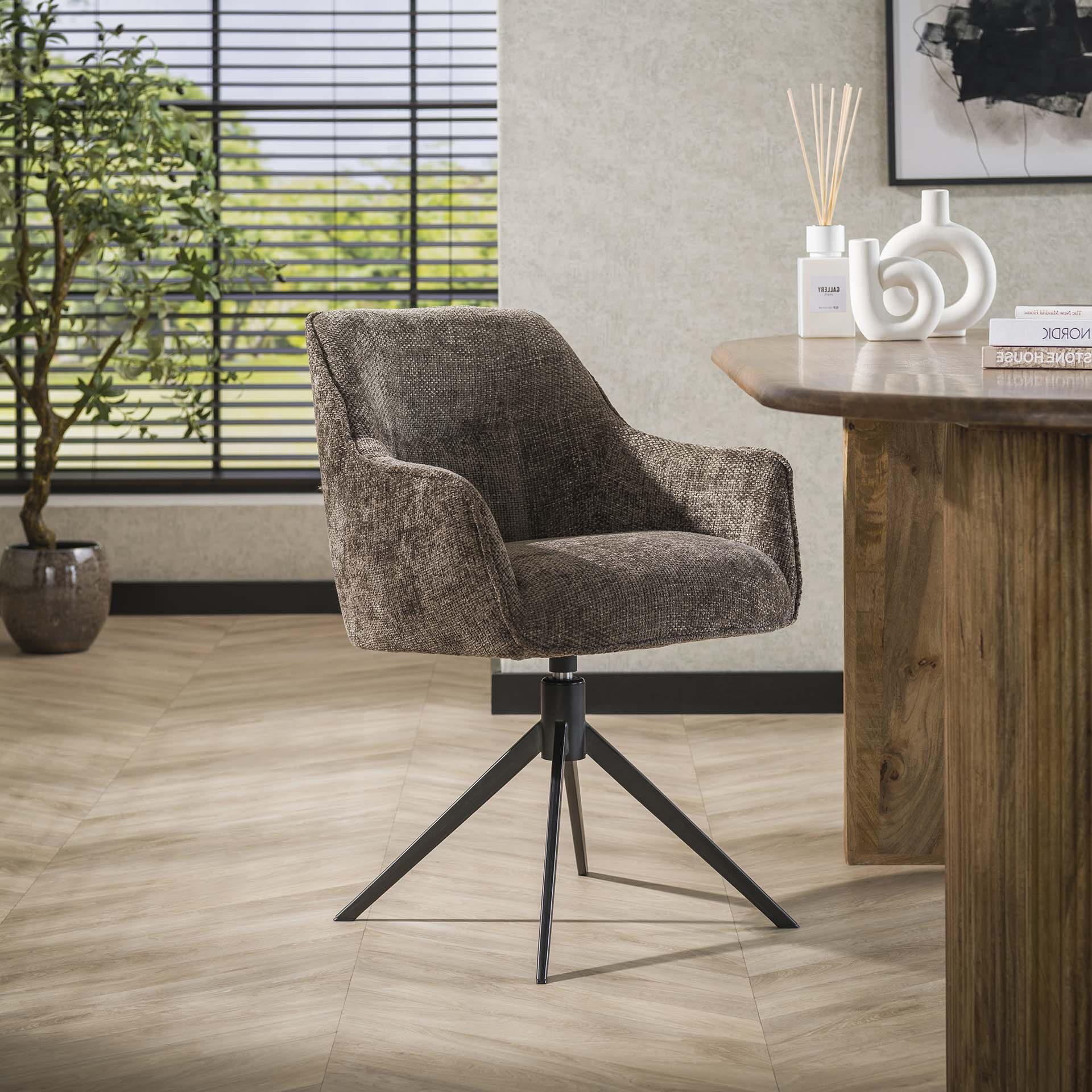 LifestyleFurn Draaibare Eetkamerstoel Lavonne Chenille - Taupe | LifestyleFurn