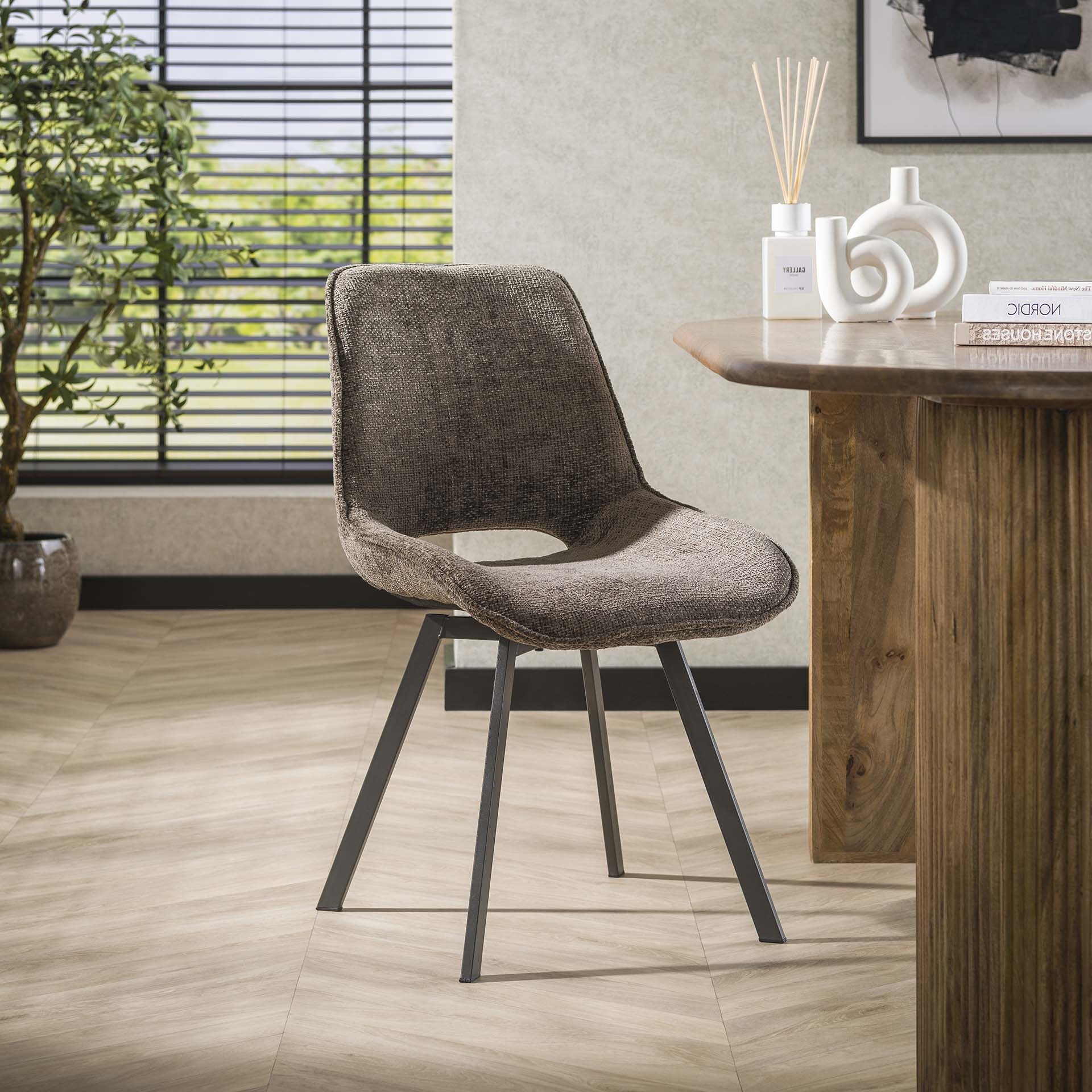 LifestyleFurn Draaibare Eetkamerstoel Tamaine Chenille - Taupe | LifestyleFurn