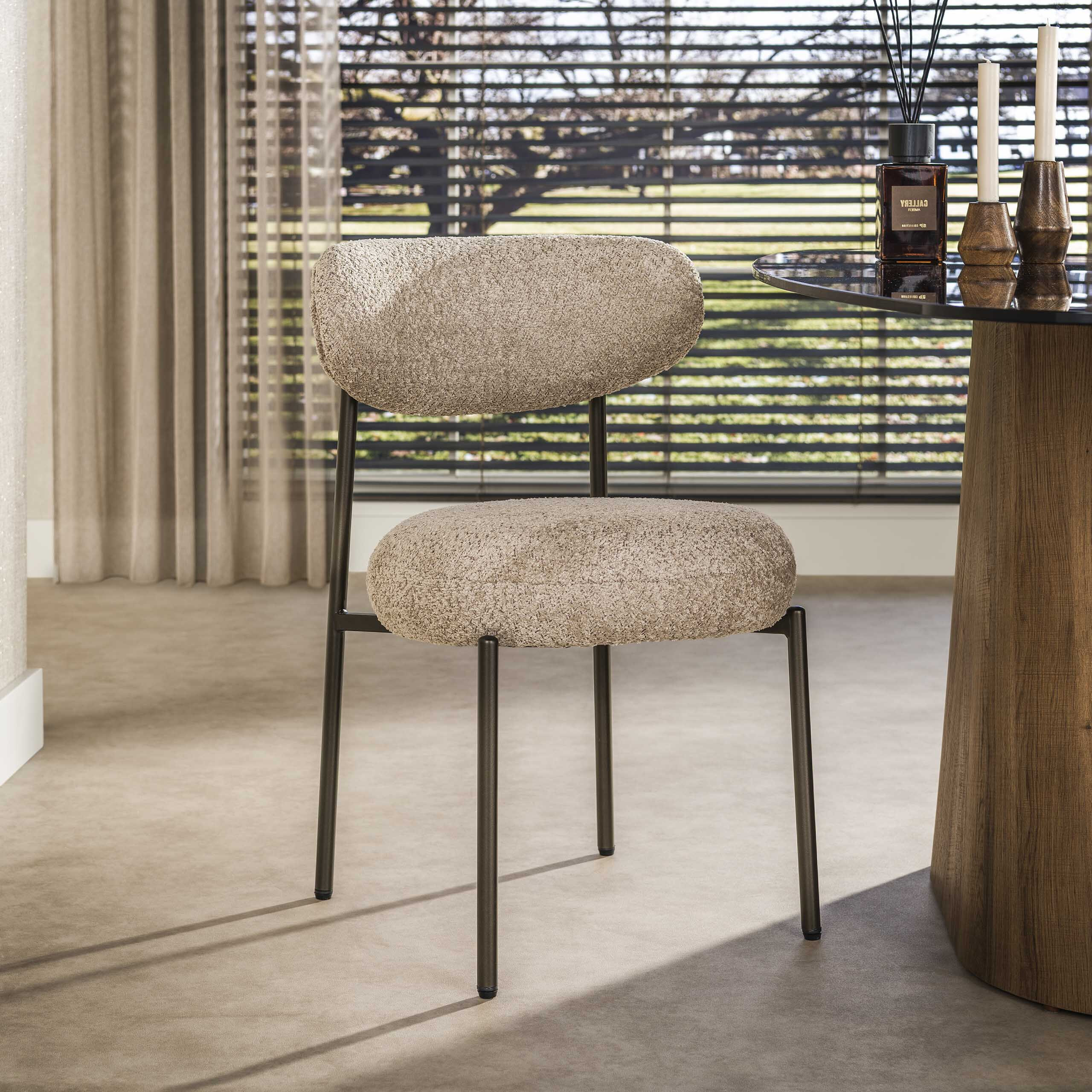 LifestyleFurn Eetkamerstoel Lawson Bouclé - Zand/Bruin | LifestyleFurn