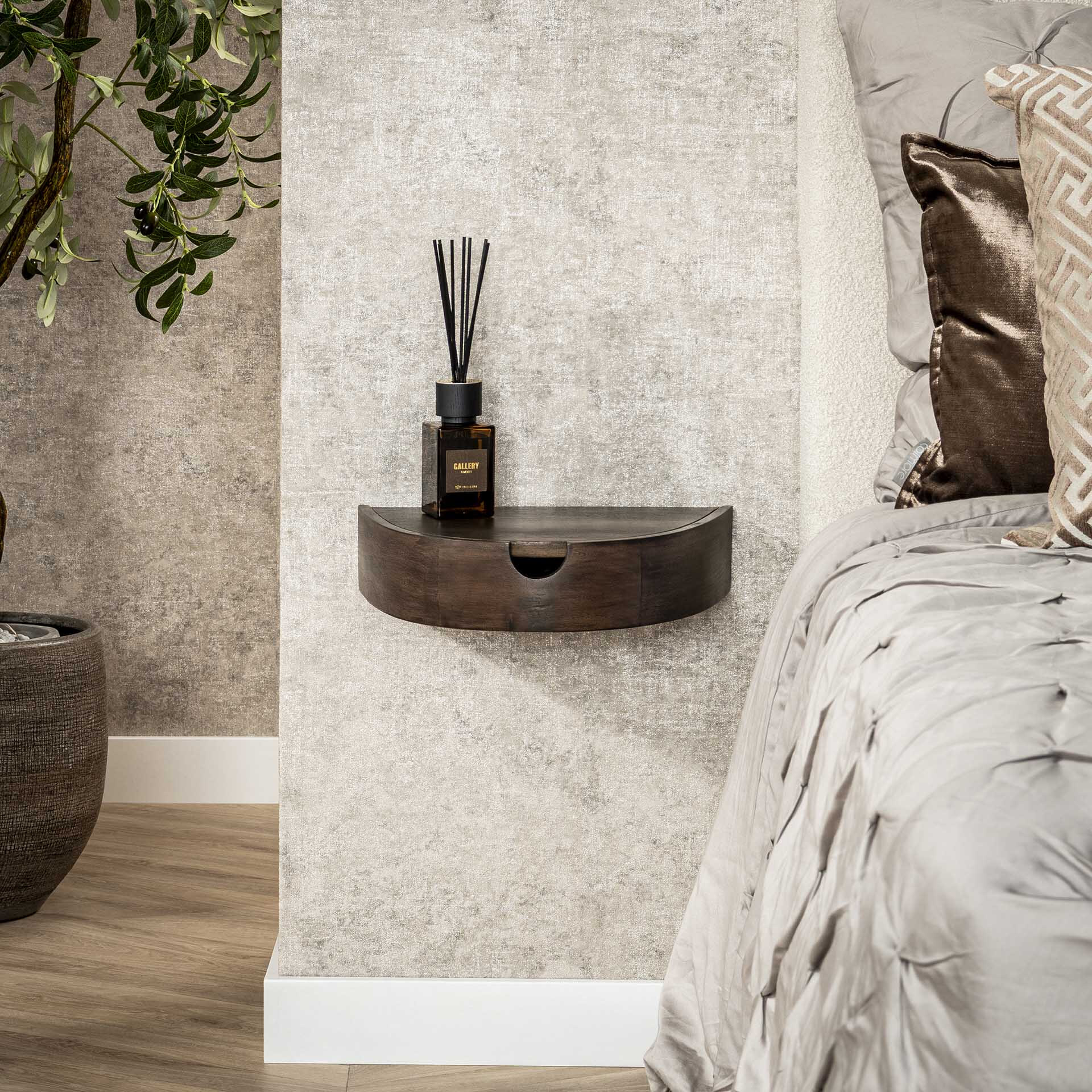 LifestyleFurn Halfrond Zwevend Nachtkastje Sherissa Acaciahout - Massief acacia glaze brown | LifestyleFurn