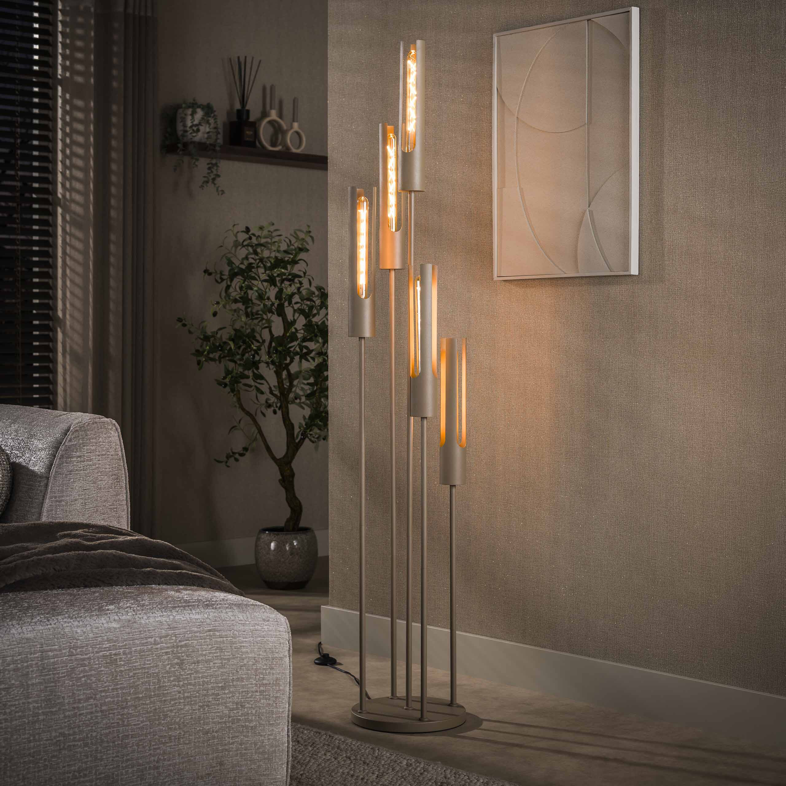 LifestyleFurn Vloerlamp Charnelle 5-lamps - Beige | LifestyleFurn