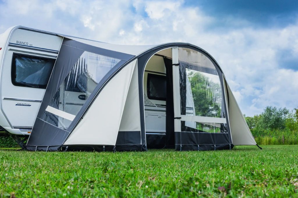Reda - FrontPRO Voorwand Easyshade 450 Caravanluifel | Reda