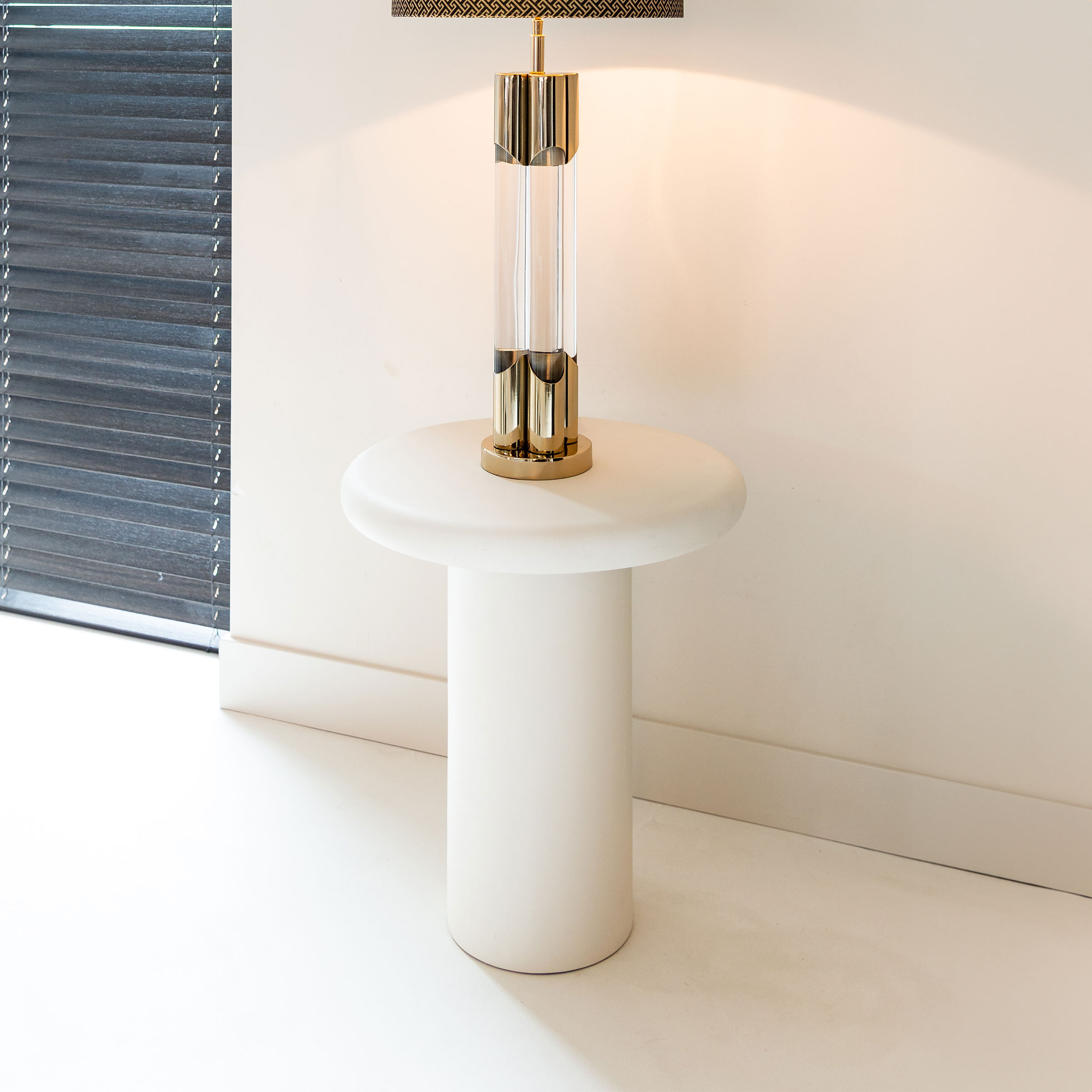 Richmond Bijzettafel Bloomstone 55cm - Wit - Rond | Richmond Interiors