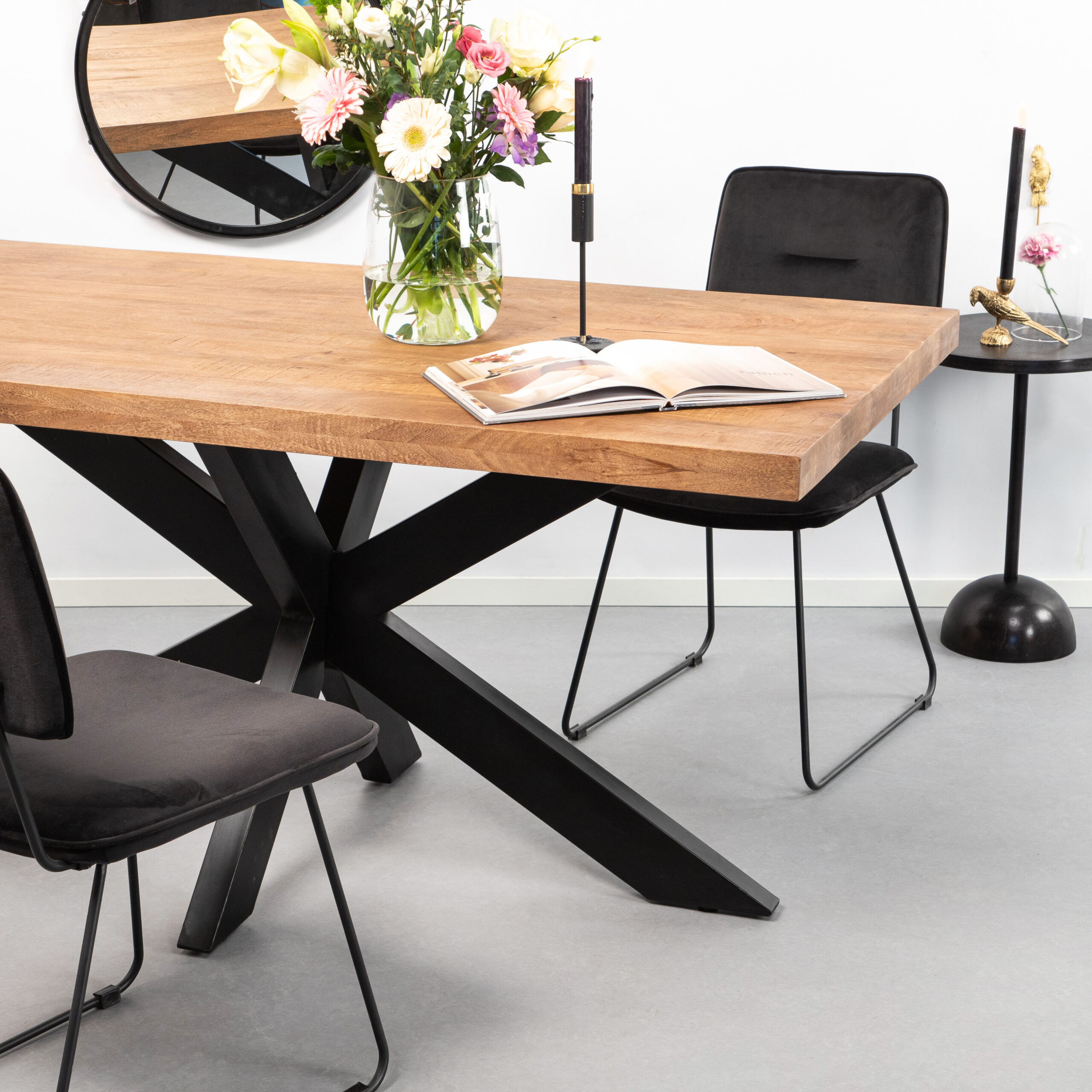 Sohome Eettafel Yannick Spider Mangohout en staal