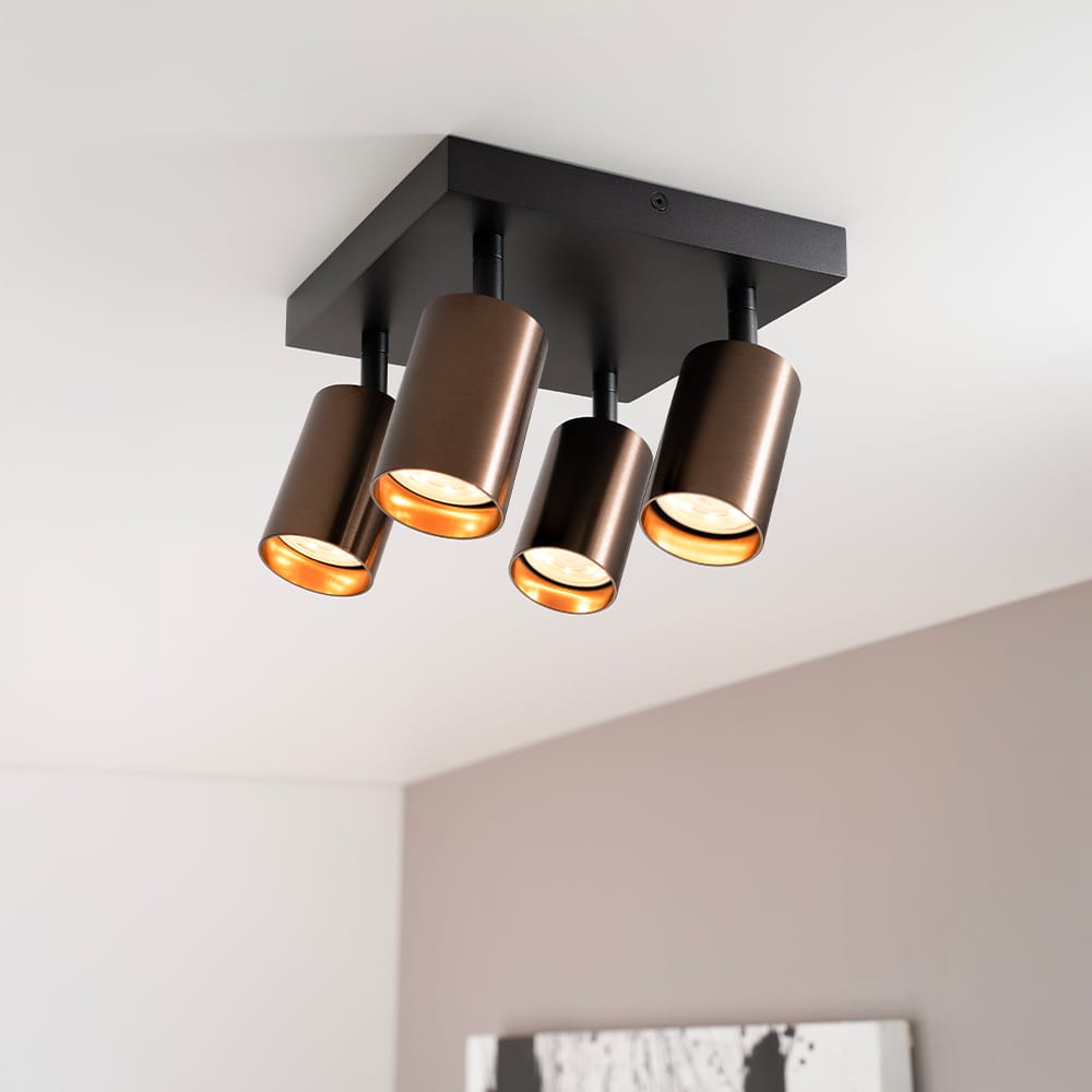 Taurus bronzo II II by LUSENZ - Vierkante 4-lichts plafondspot met kantelbare geborstelde bronzen spots en matzwarte basis | LUSENZ