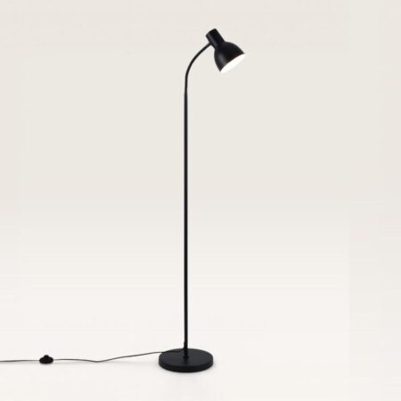 Tervon - Zwarte Staande lamp Metaal 150 cm - Modern design - Woonkamer lamp - E27 fitting - Verstelbare metalen kap - Mat - Met voetschakelaar | LUSENZ