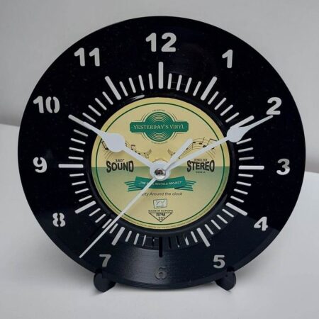 Vinyl Bureau klok around de clock |