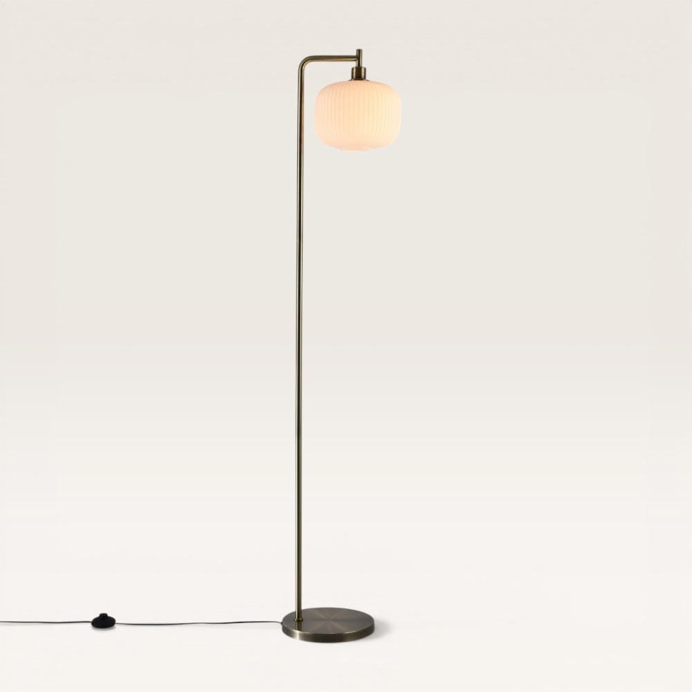 Virello - Staande lamp Messing 170 cm - Modern Industrieel design - Woonkamer lamp - E27 fitting - Witte glazen kap - Met voetschakelaar | LUSENZ