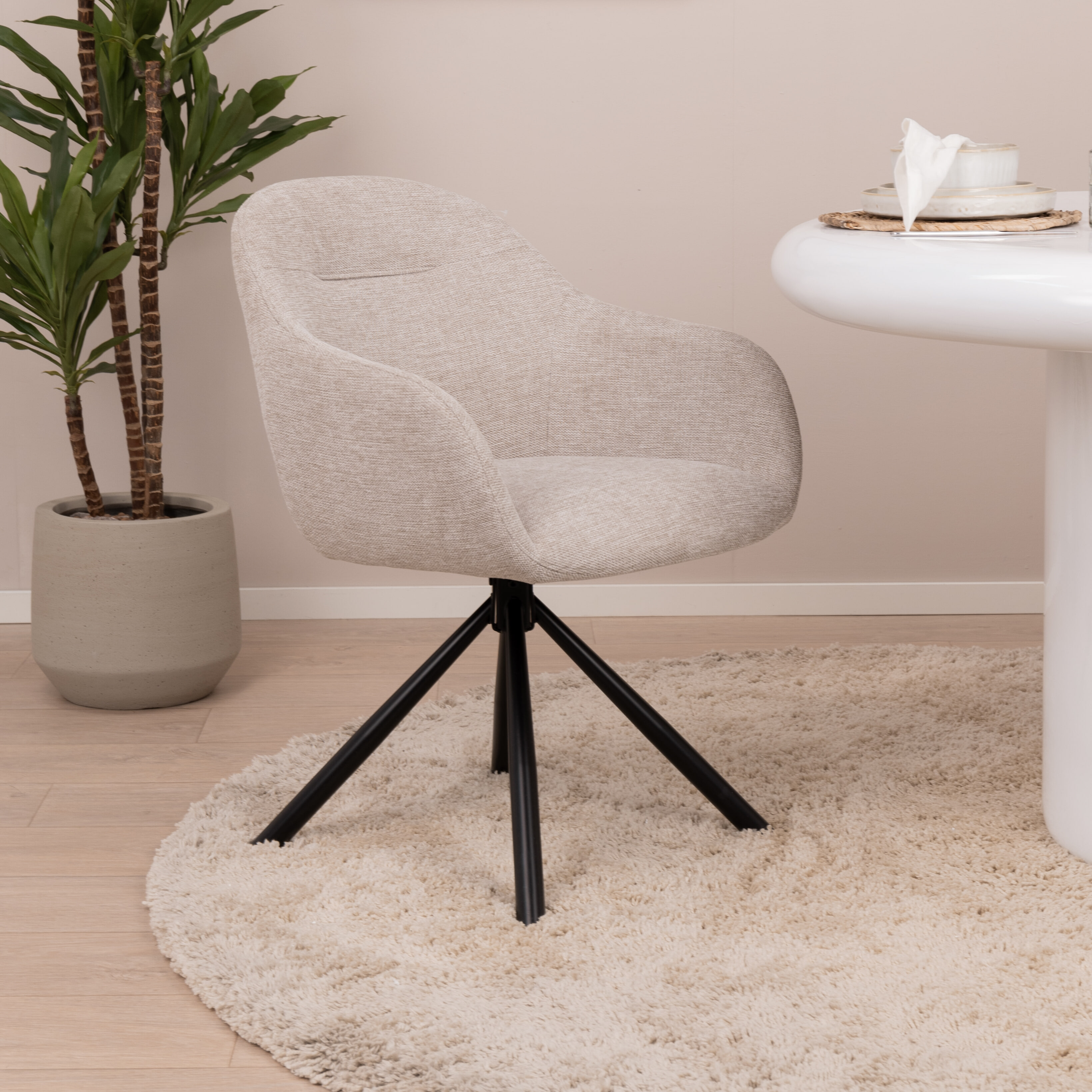 WOOOD Eetkamerstoel Grant-Jaki Chenille - Zand - Exclusive | WOOOD