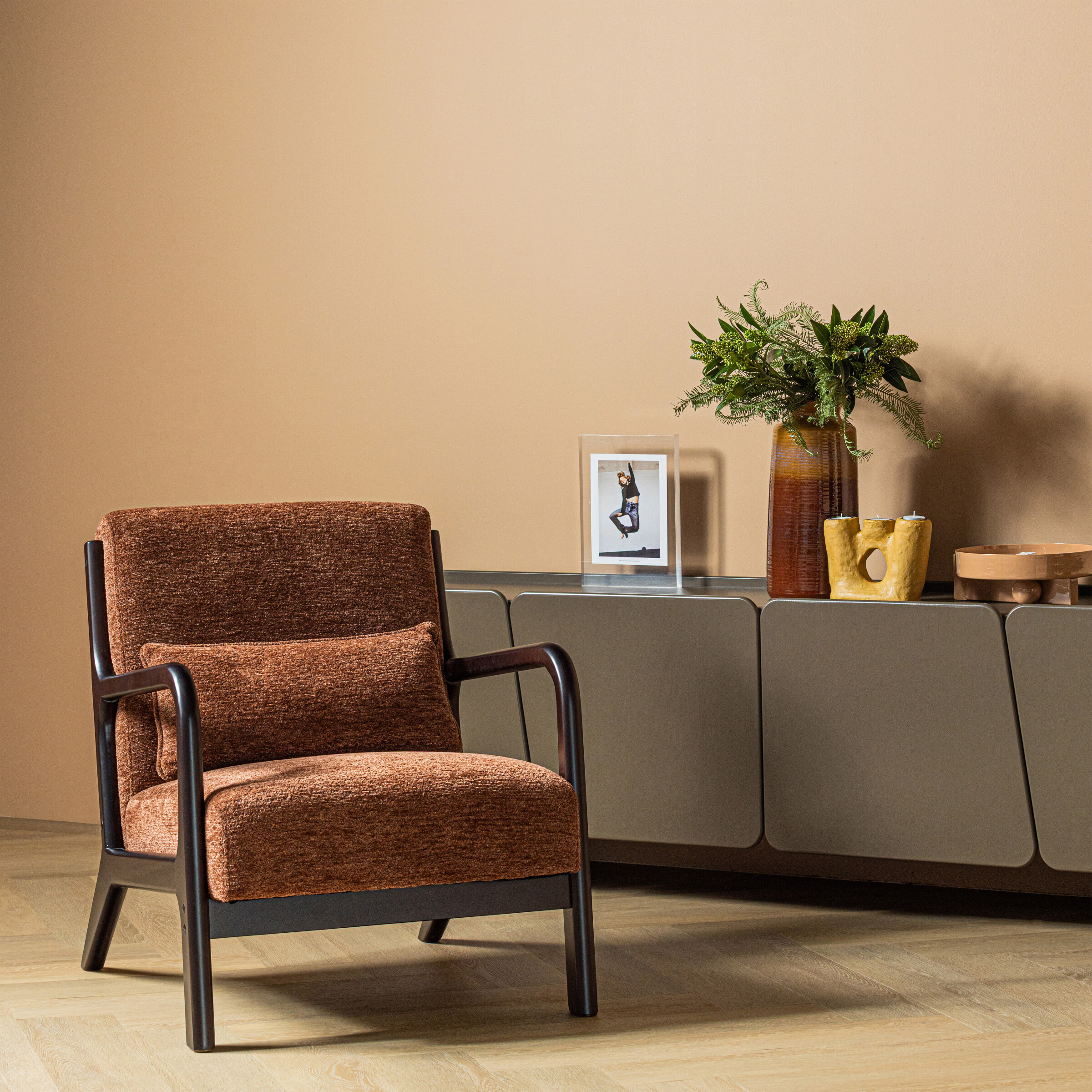 WOOOD Fauteuil Mark Chenille - Bruin | WOOOD