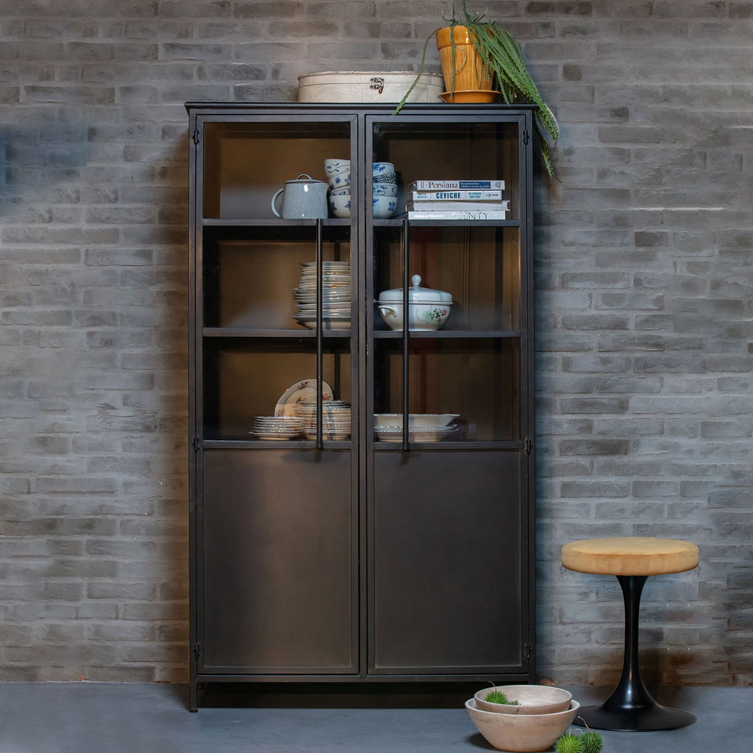 WOOOD Industriële Vitrinekast Exhibit 170 x 99cm - Zwart - BePureHome | WOOOD