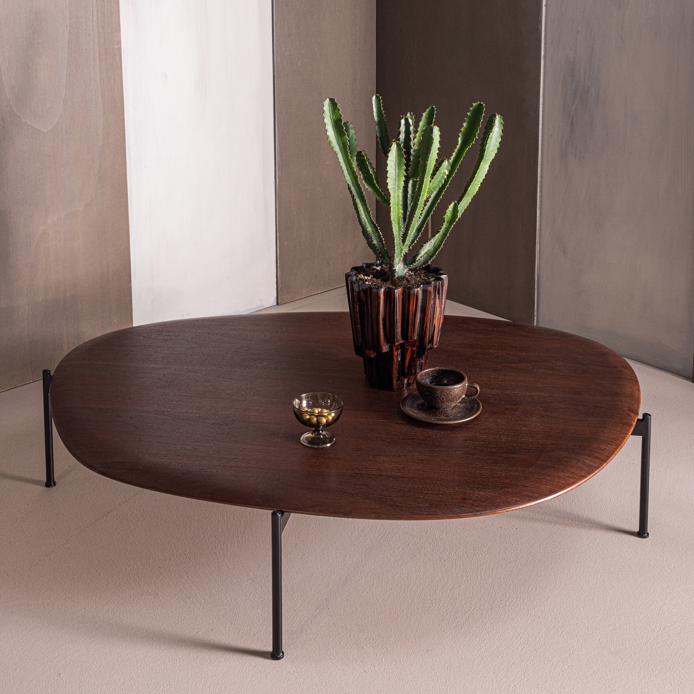 WOOOD Organische Salontafel Kota 121 x 97cm - Bruin | WOOOD