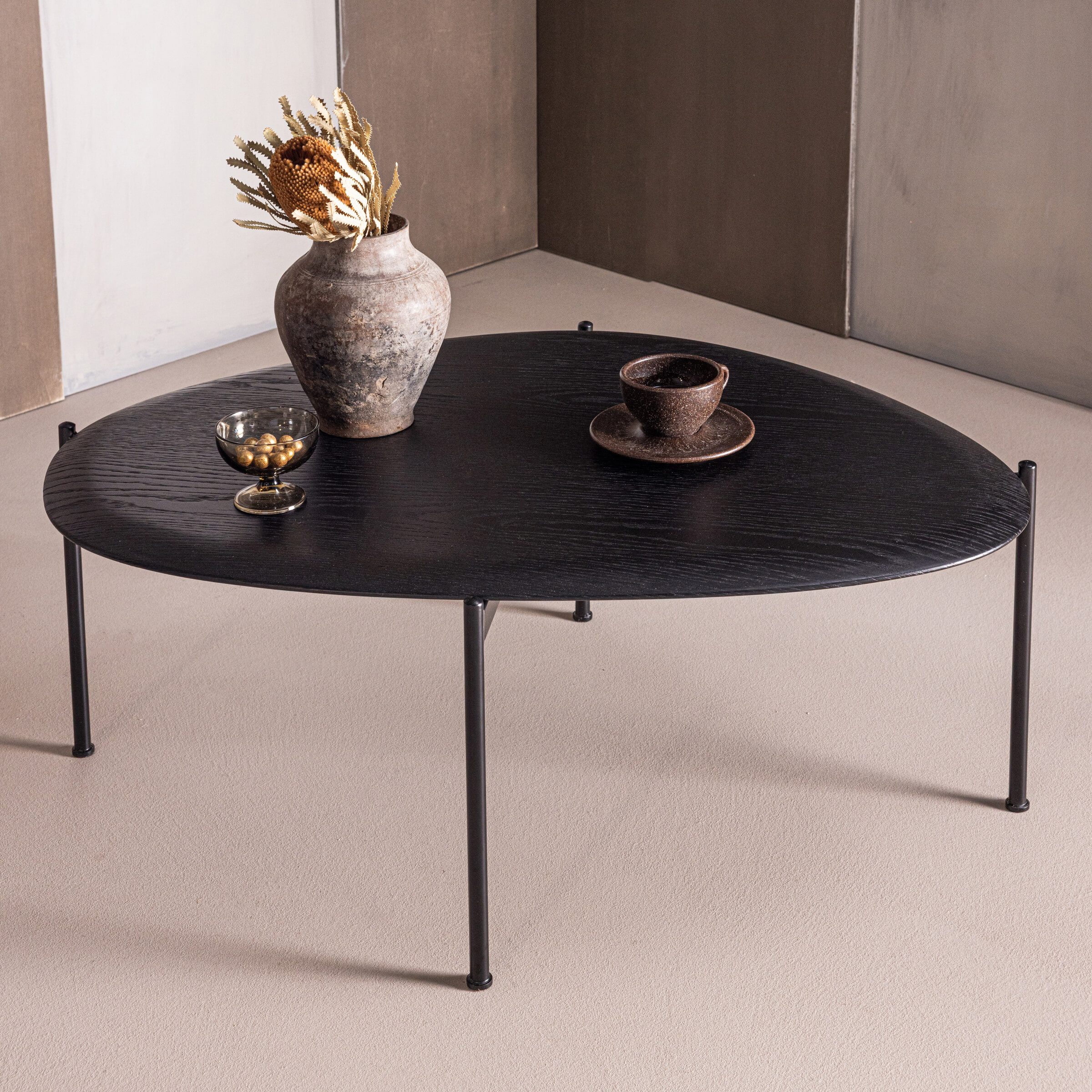 WOOOD Organische Salontafel Kota 92 x 67cm - Zwart | WOOOD