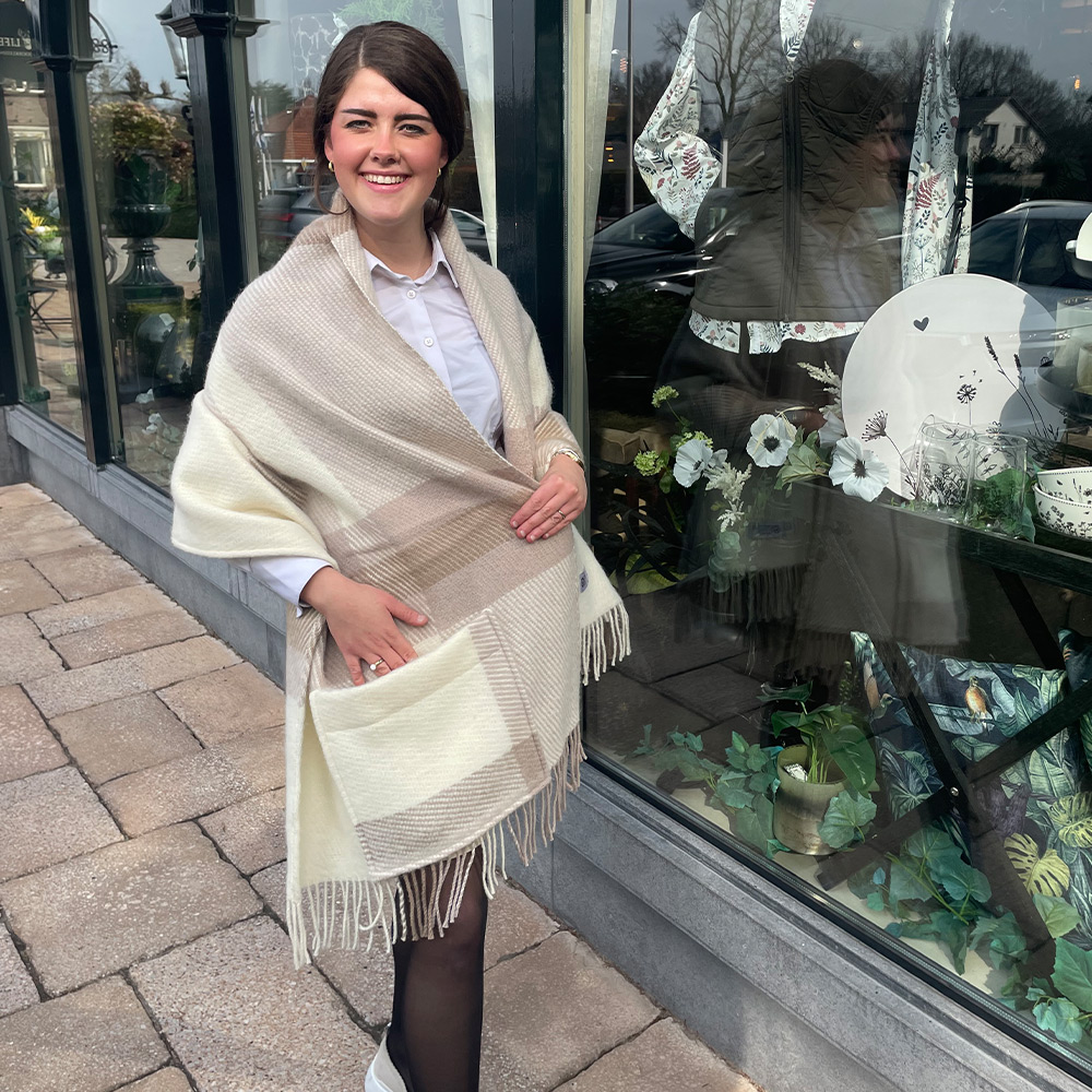 Wintersjaal met zakken beige/zand | Belpo Leather Care
