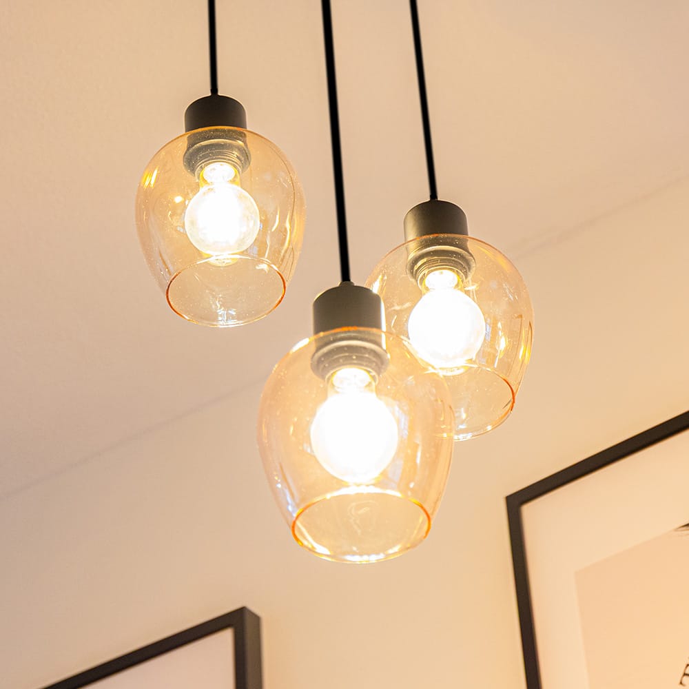 Zora - LED Hanglamp Glas - Amberkleurig - 3 lichtpunten - E27 - Zwart - IP20 - Hanglamp glazen bollen | HOFTRONIC