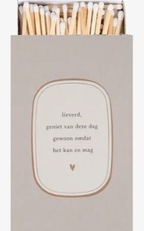 Zusss Lucifers Gedichtje Zand | Zusss