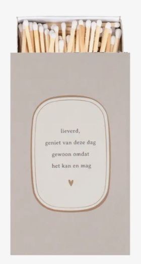 Zusss Lucifers Gedichtje Zand | Zusss