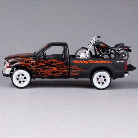 1999 Ford F350 Super Duty + FXSTB Night Train Harley-Davidson 1:24 Model Set | Ford