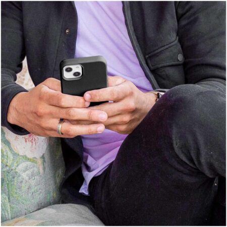 Accezz Liquid Silicone Backcover met MagSafe voor Samsung Galaxy S25 Plus Telefoonhoesje Zwart | Accezz