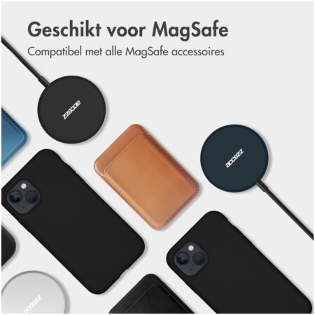 Accezz Liquid Silicone Backcover met MagSafe voor Samsung Galaxy S25 Ultra Telefoonhoesje Zwart | Accezz