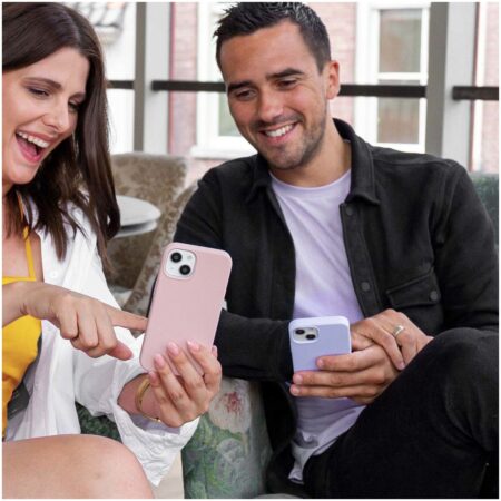 Accezz Liquid Silicone Backcover voor Samsung Galaxy S25 Ultra Telefoonhoesje Roze | Accezz
